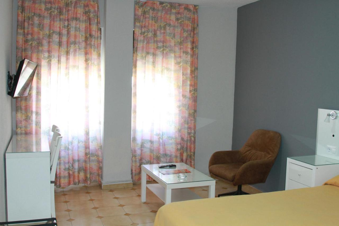 Apartamentos Resitur Σεβίλλη Εξωτερικό φωτογραφία