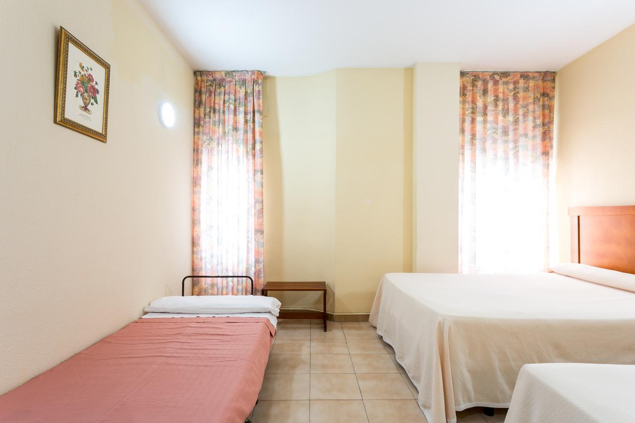 Apartamentos Resitur Σεβίλλη Εξωτερικό φωτογραφία