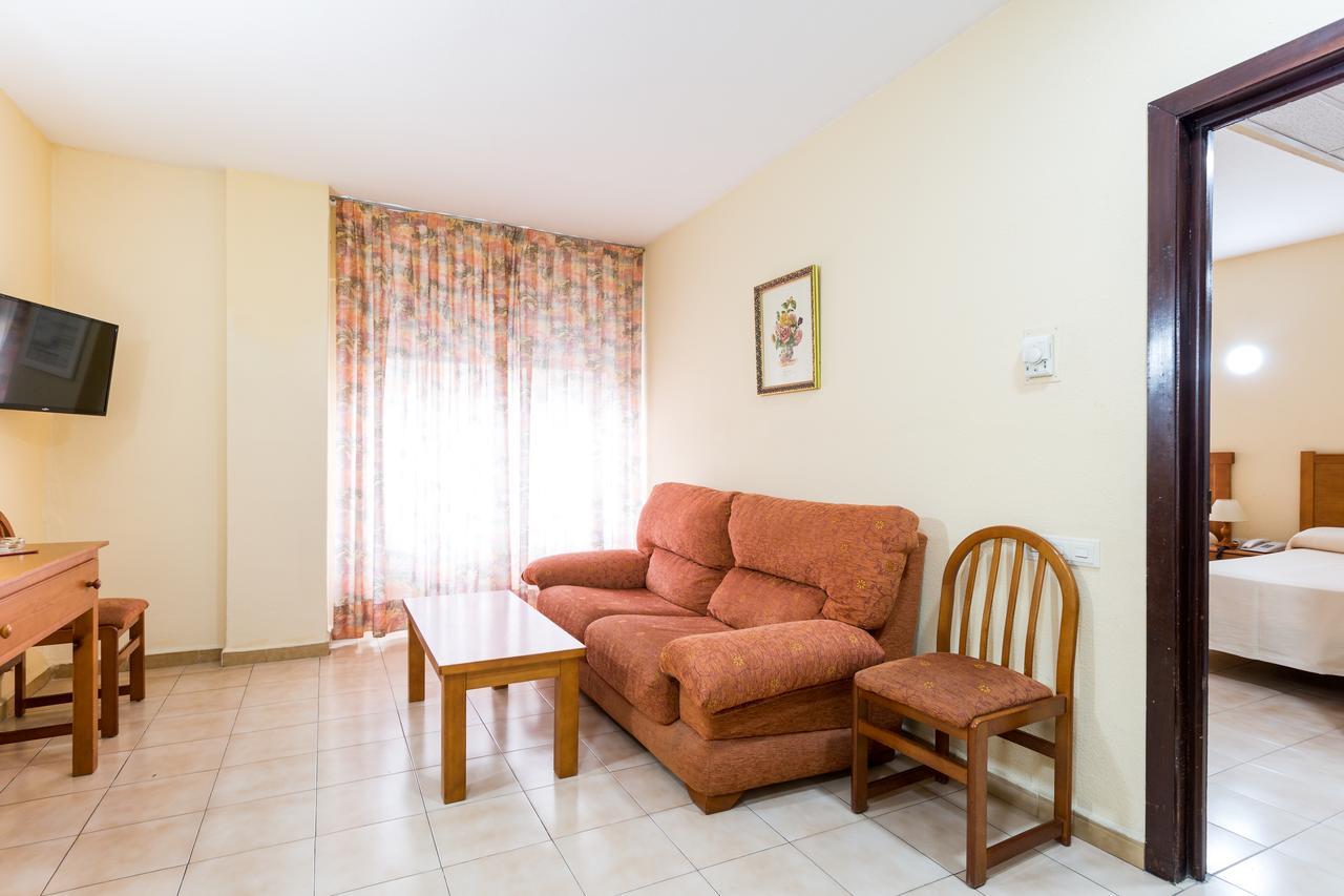 Apartamentos Resitur Σεβίλλη Εξωτερικό φωτογραφία