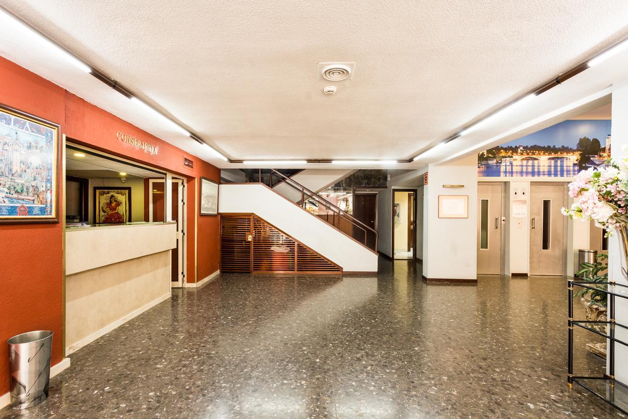 Apartamentos Resitur Σεβίλλη Εξωτερικό φωτογραφία